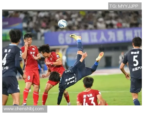 比赛大屏幕上足球明星的精彩瞬间与背后故事揭秘 比赛大屏幕上足球明星的精彩瞬间与背后故事揭秘